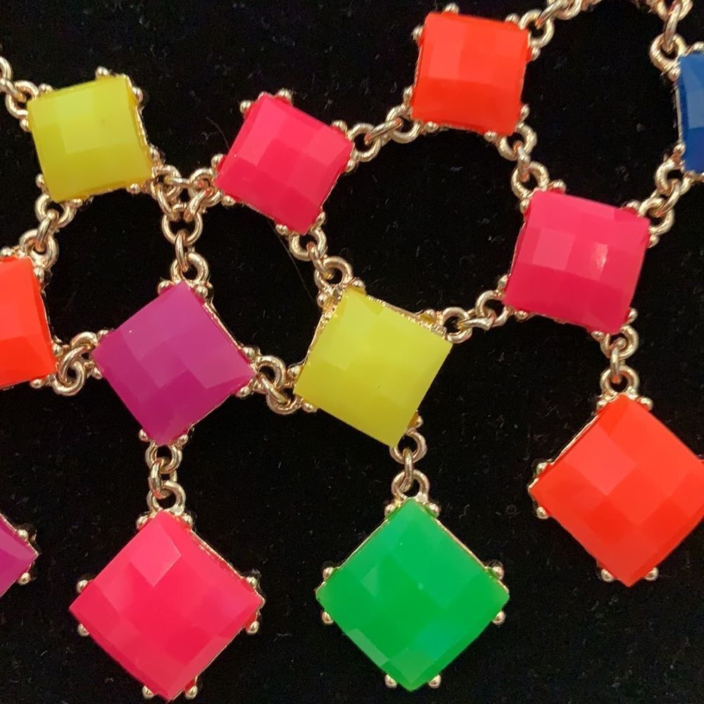 Amrita Singh Statement Necklace - Picture 3 of 5